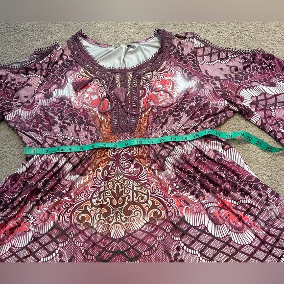 One World Cold Shoulder Top elastic waist crochet details tassels. Size 1X - Picture 6 of 8